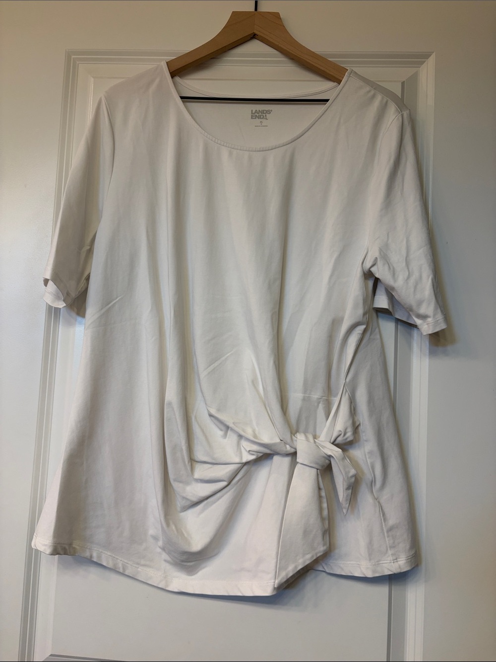 Lands' End White Short Sleeve Tie-Front Scoop Neck Top